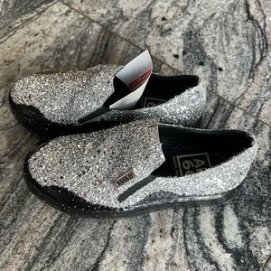 Girls AM66 slip on sneakers